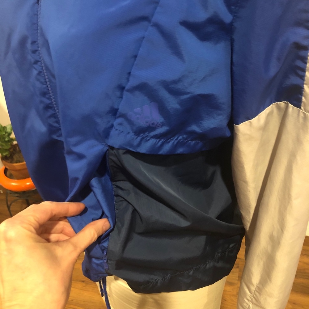 Like New Women's Adidas ID Shell Jacket Blue Cropped Hidden Hood Size XL. - Picture 2 of 8